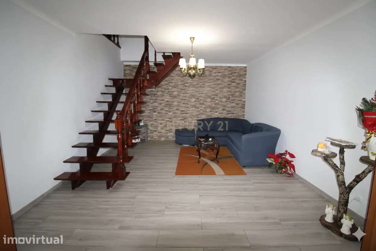 Moradia T6 Renovada com Vista Mar e Ruína T1 - Grande imagem: 5/29