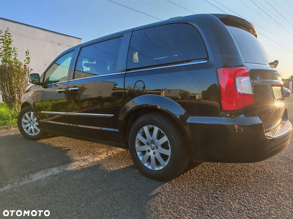 Chrysler Town & Country 3.6 Touring - 5
