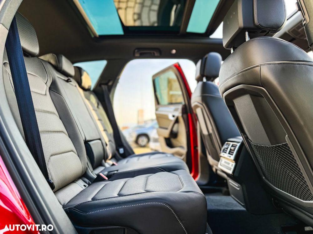 Volkswagen Touareg V6 TDI 4MOTION R-Line - 26