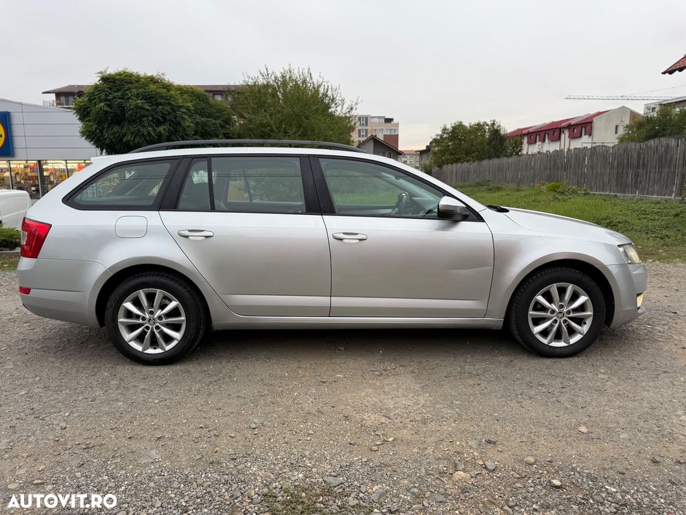 Skoda Octavia 1.6 TDI ACTIVE - 2