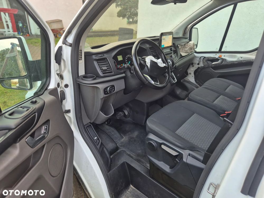 Ford Transit Custom 320 L2H1 Limited (bryg.) - 20