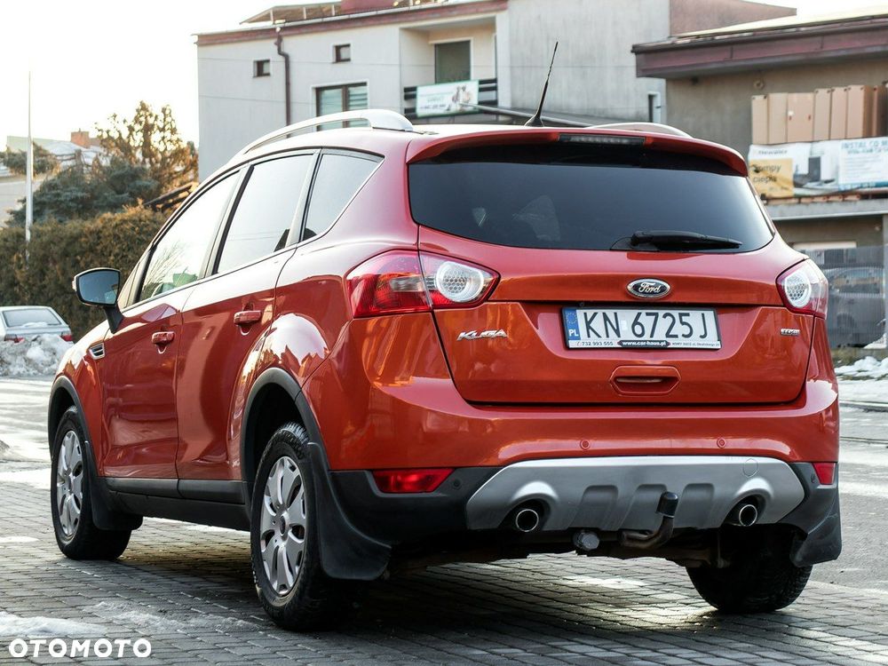 Ford Kuga 2.0 TDCi 2x4 Titanium - 9