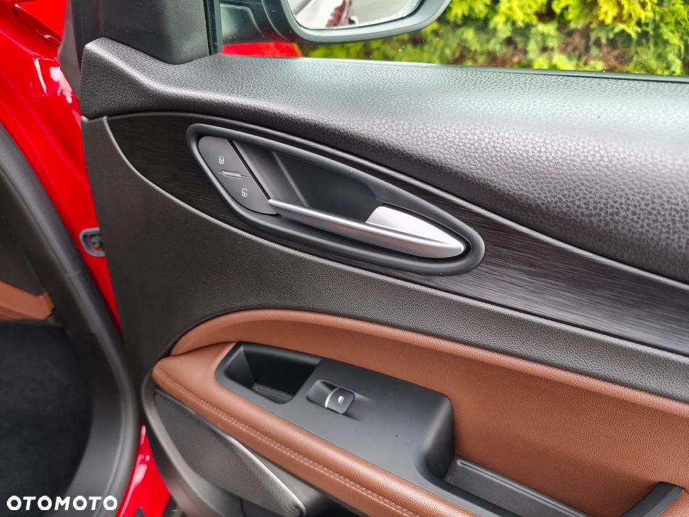 Alfa Romeo Stelvio - 12
