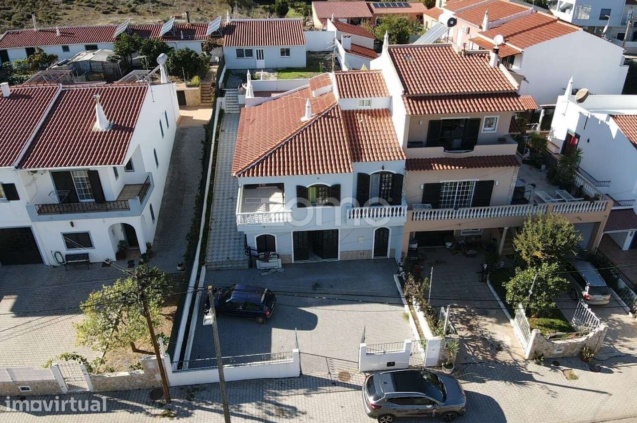 Moradia V3, com garagem e anexos em Urb. Campilhos, Messines - Grande imagem: 3/60