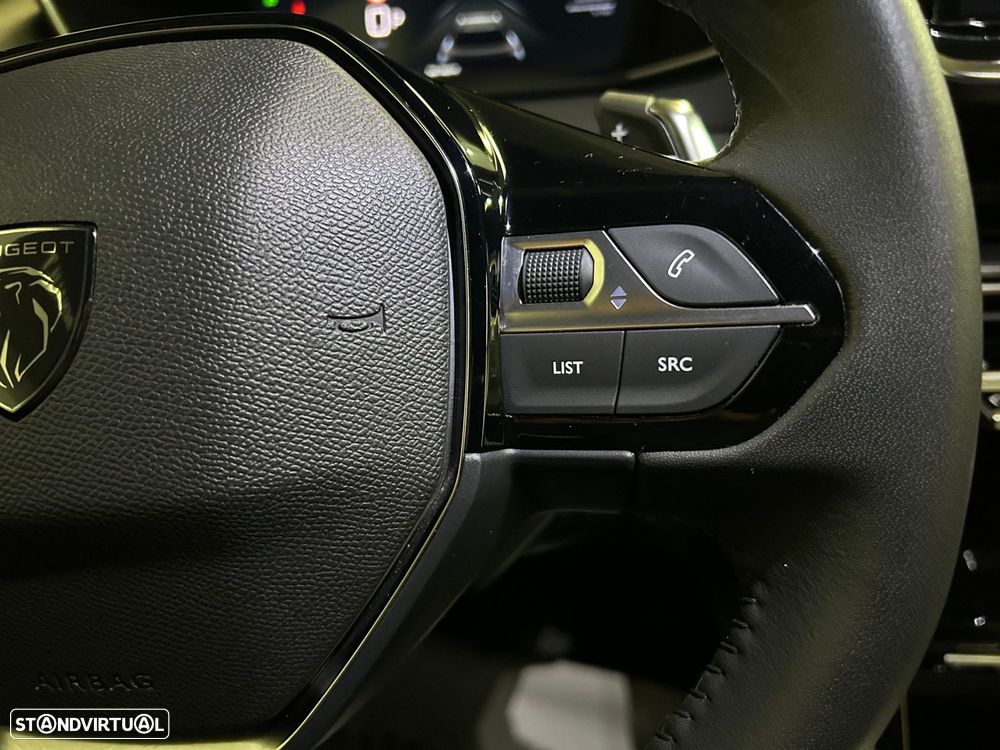 Peugeot 2008 1.2 Hybrid Allure e-DCS6 - 36