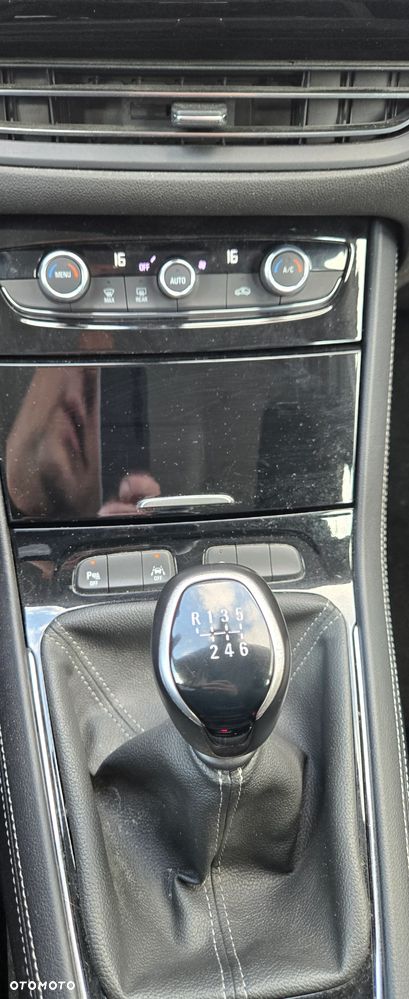 Opel Grandland X 1.2 Start/Stop Business Edition - 17