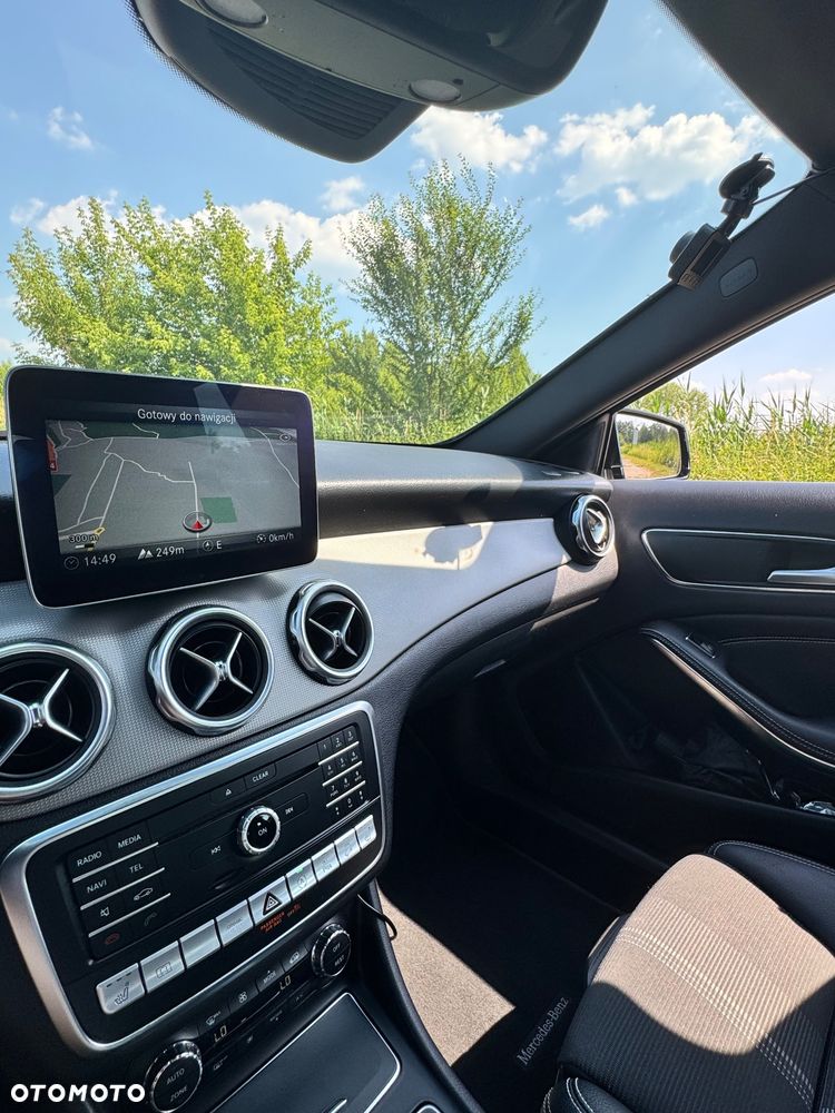 Mercedes-Benz GLA 220 4-Matic - 12