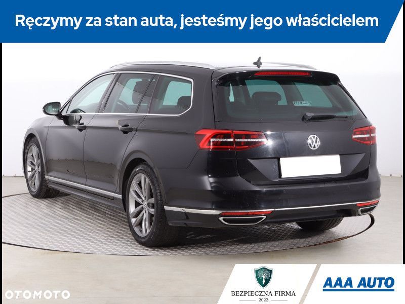 Volkswagen Passat - 5