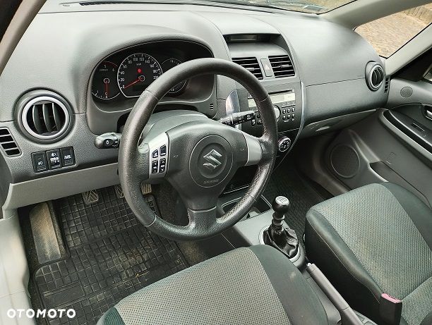 Suzuki SX4 1.9 DDiS 4WD GS / Premium - 12