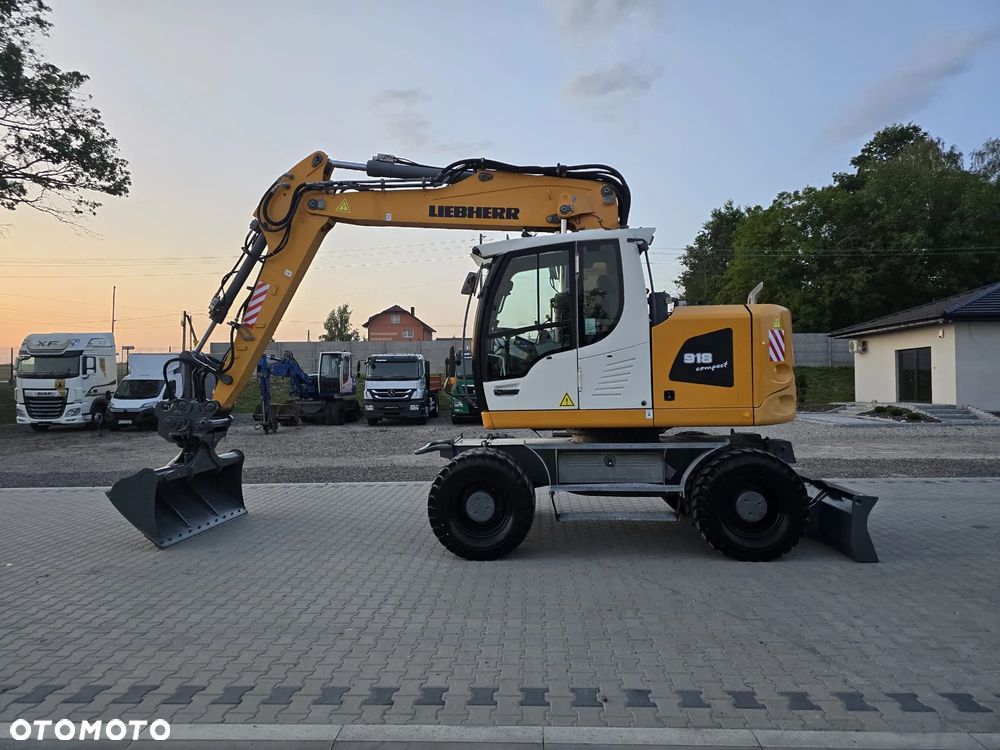 Liebherr / LIEBHERR 918 / COMPACT - 24