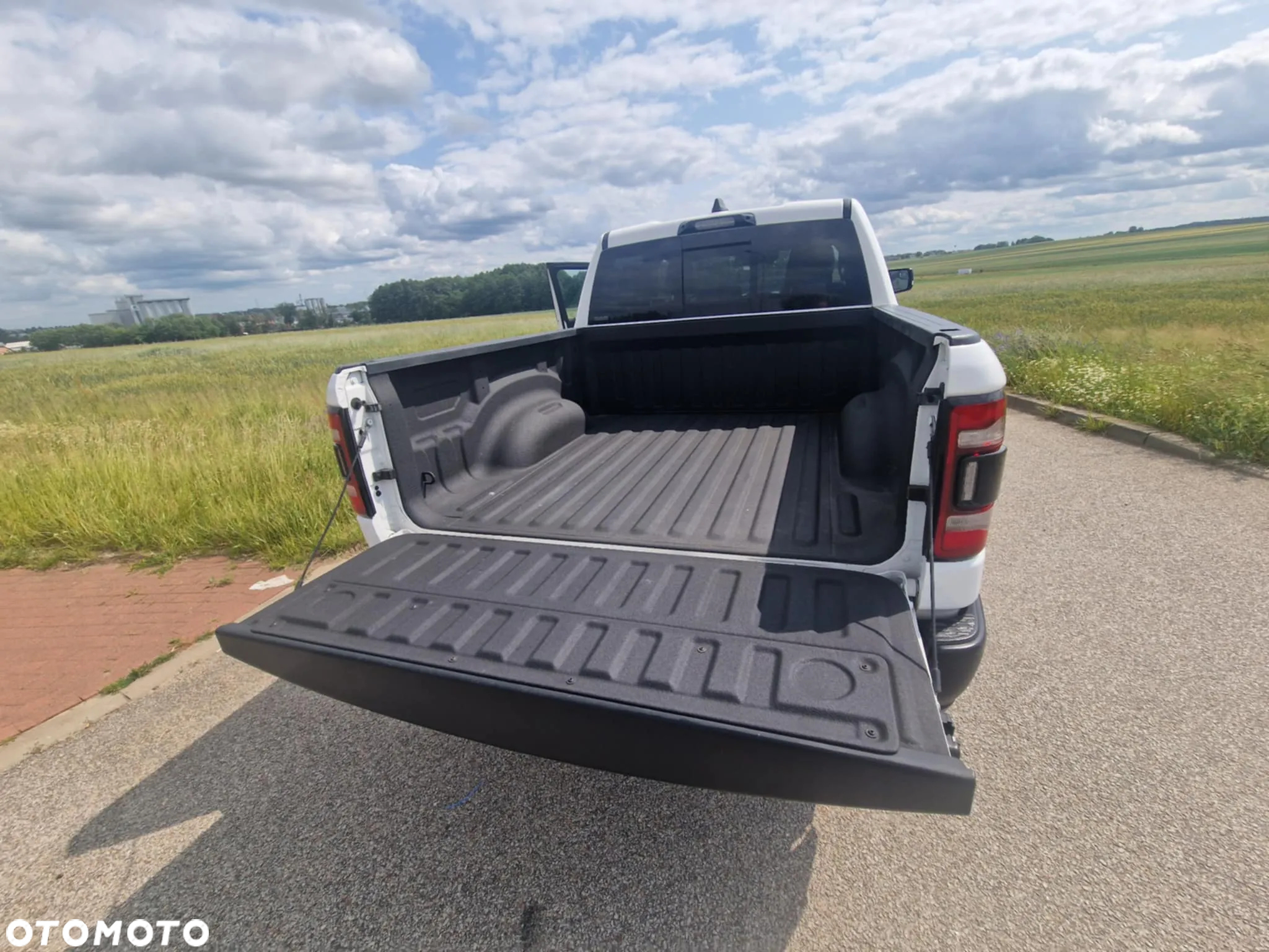 Dodge RAM 1500 5.7 4x4 - 9