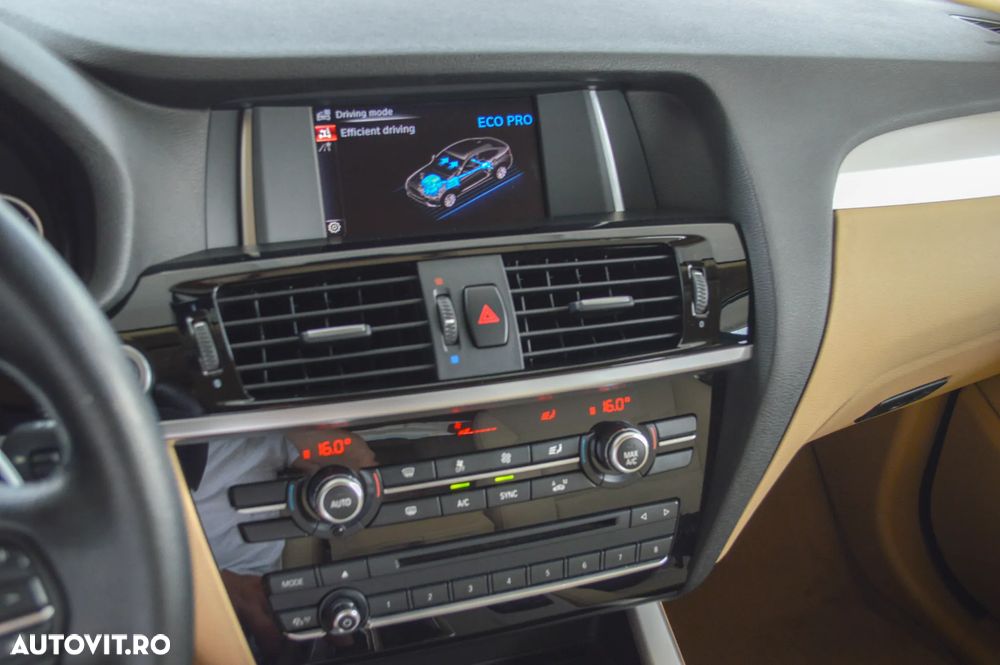 BMW X4 xDrive20i AT Advantage - 11