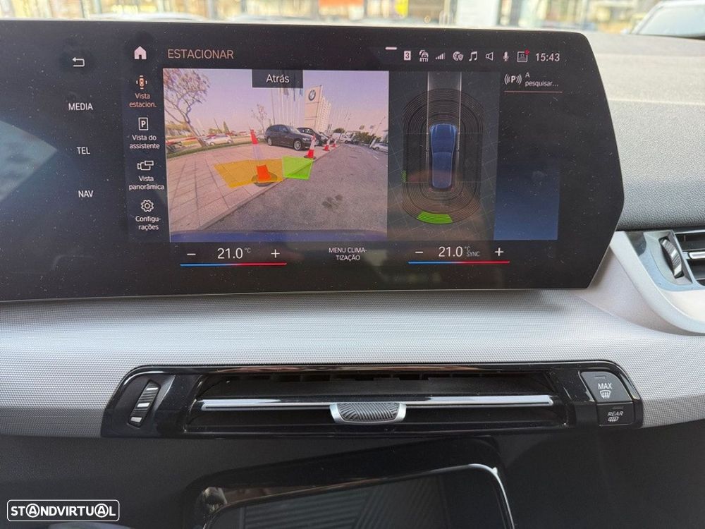 BMW 225xe Active Tourer - 10