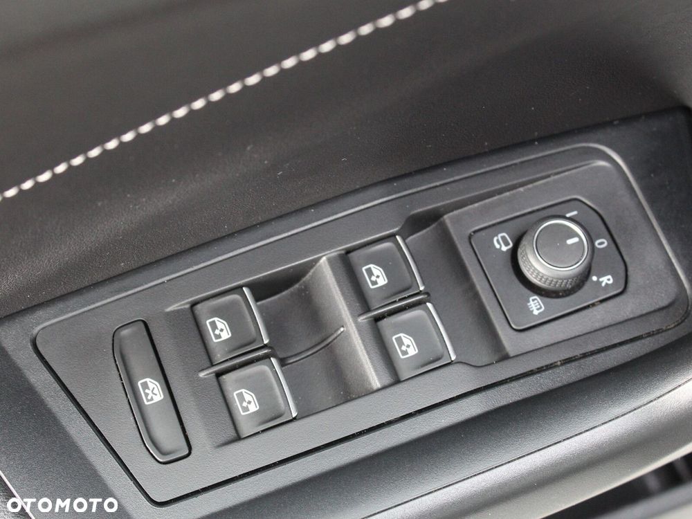 Volkswagen T-Roc 1.5 TSI Style DSG - 30