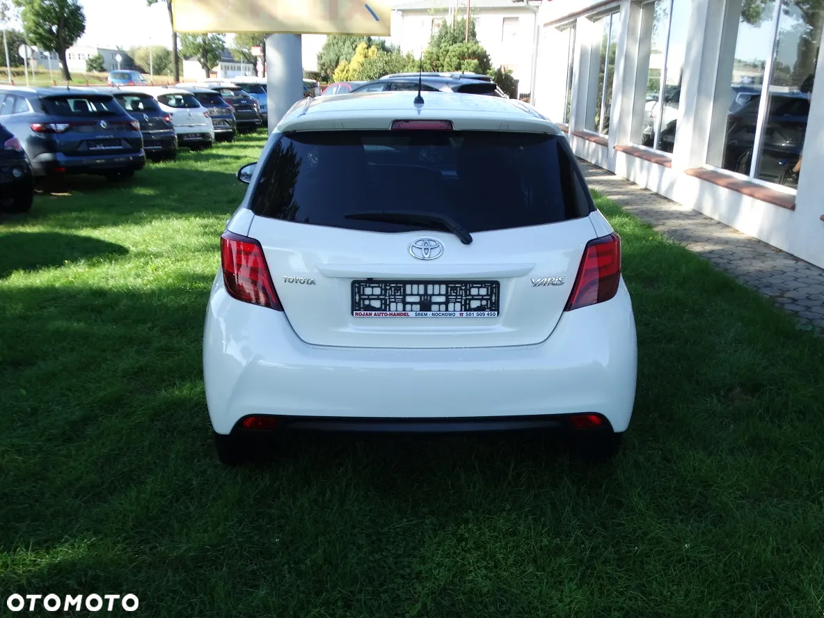 Toyota Yaris - 8