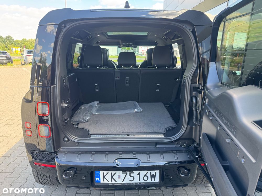 Land Rover Defender 4.4 P635 V8 mHEV Octa Black - 12