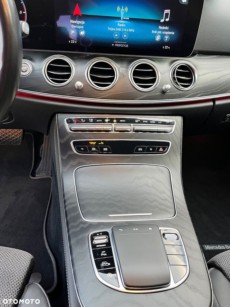 Mercedes-Benz Klasa E 220 d 4-Matic Avantgarde - 19