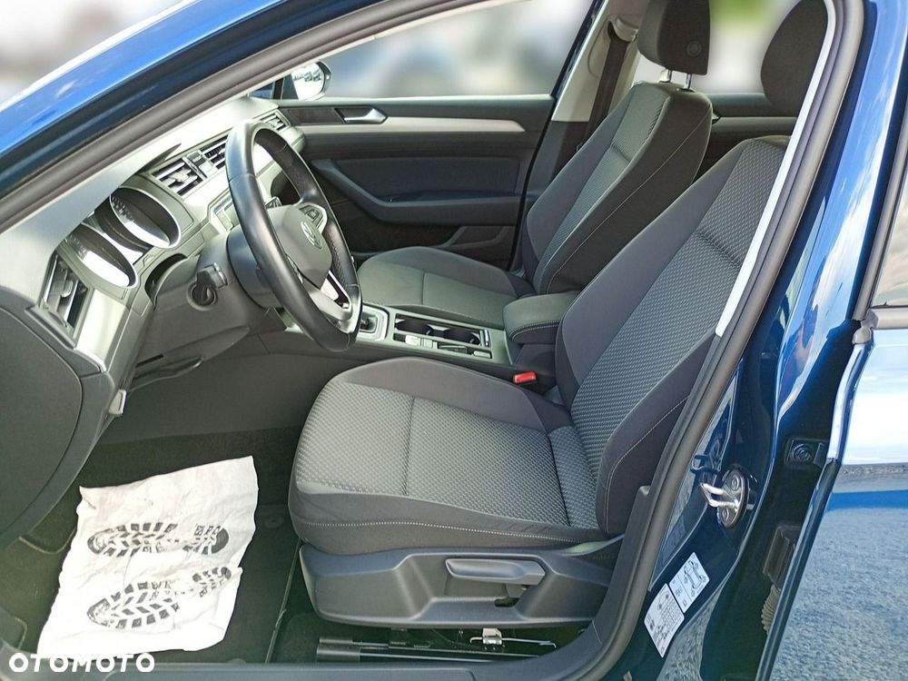 Volkswagen Passat Variant 2.0 TDI EVO Essence - 20