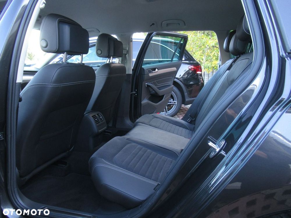 Volkswagen Passat 2.0 TDI EVO Elegance DSG - 7