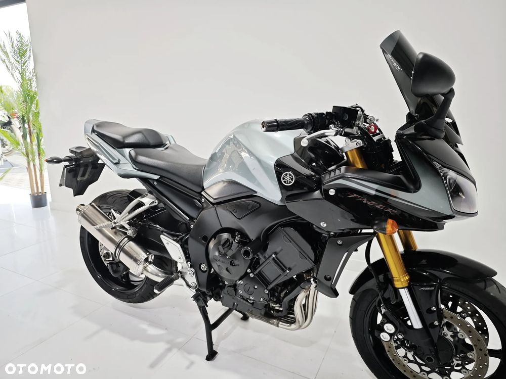 Yamaha FZ - 8