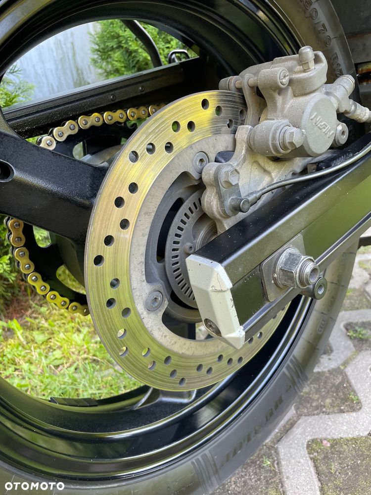 Suzuki V-STROM - 18