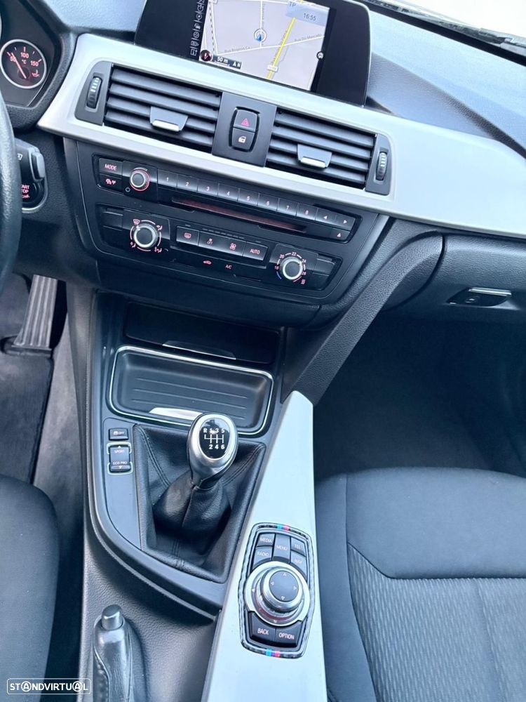 BMW 318 d Pack M Shadow - 13