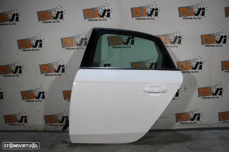 Porta Trás Esquerda Audi A4 (8K2, B8)  Porta Traseira Esquerda Audi A4