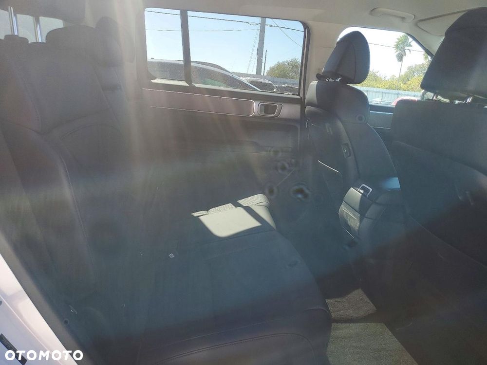 Hyundai Santa Fe - 12