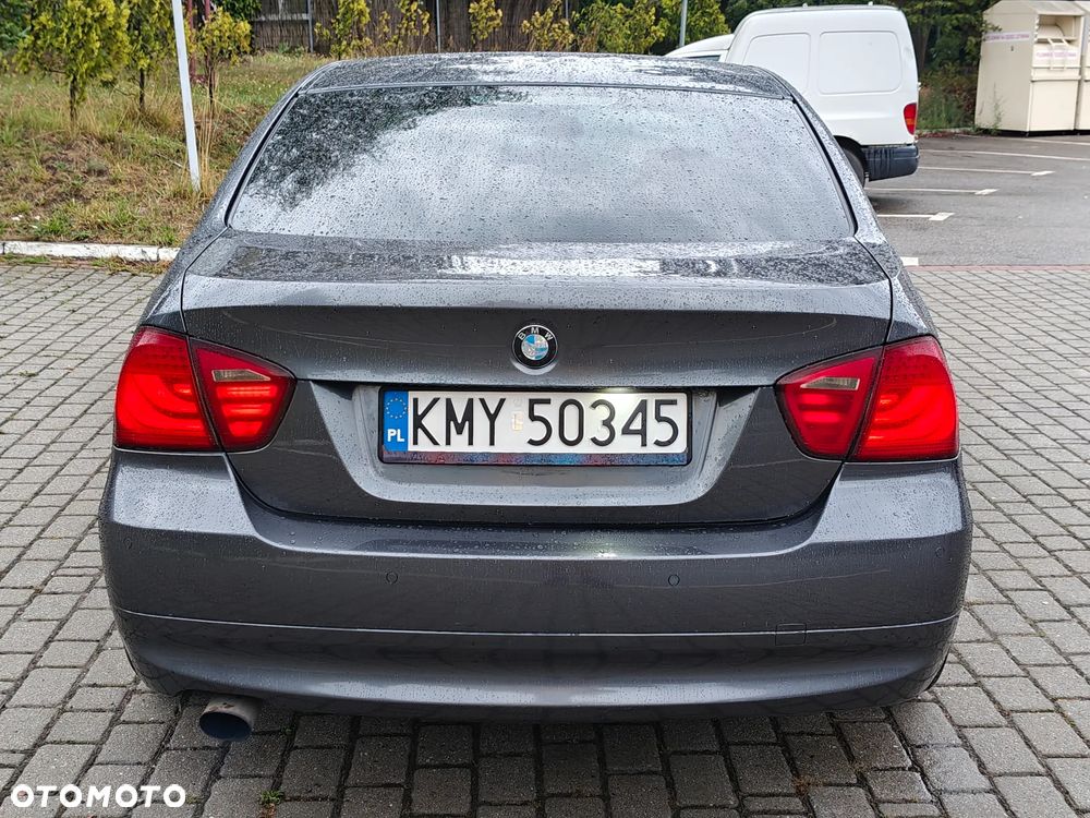 BMW Seria 3 320d DPF - 11