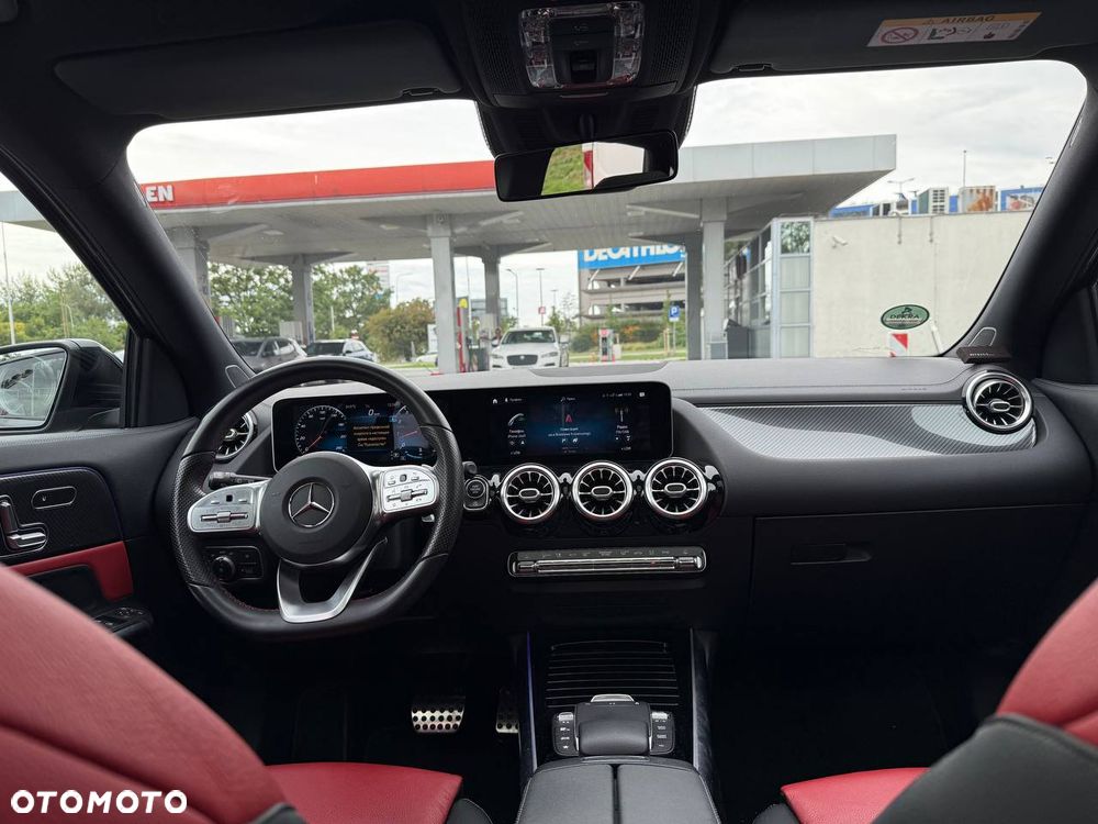 Mercedes-Benz GLA 250 4-Matic - 9