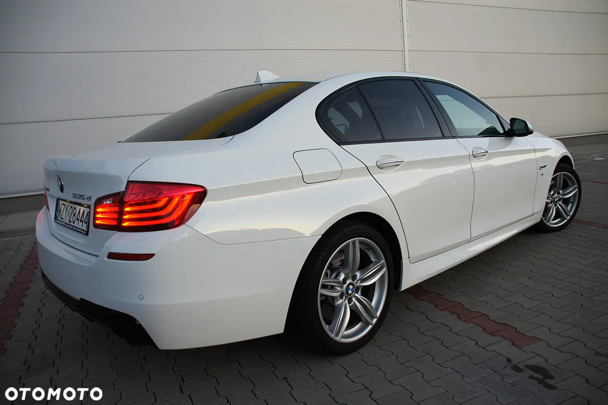 BMW Seria 5 535d xDrive - 25