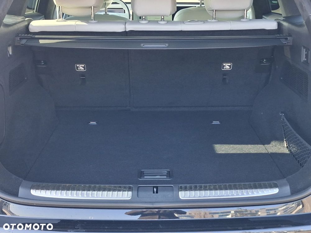 XPeng G9 80.3 kWh RWD Standard Range - 13