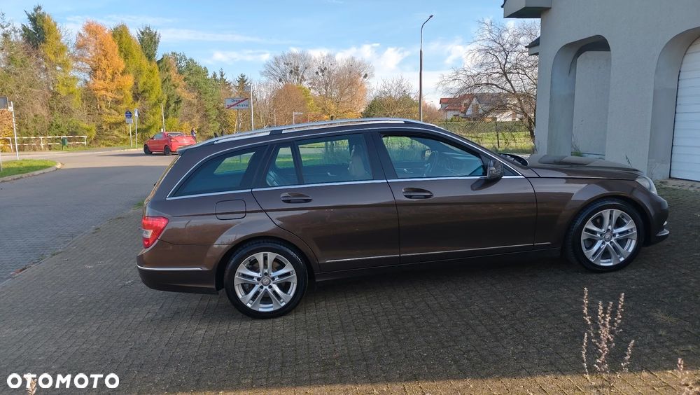 Mercedes-Benz Klasa C 220 (BlueTEC) d BlueEFFICIENCY Edition 7G-TRONIC Avantgarde - 24