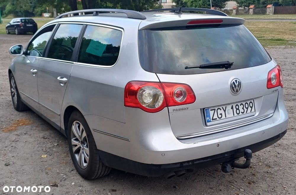 Volkswagen Passat 2.0 TDI Comfortline - 4