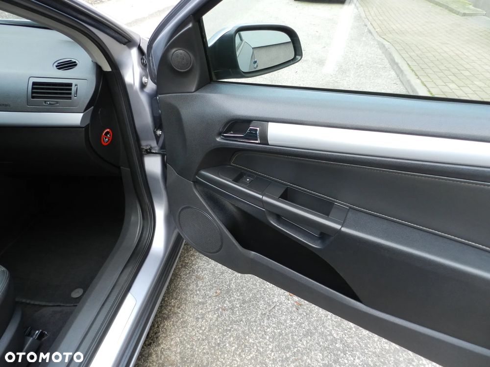 Opel Astra 1.6 Cosmo - 17
