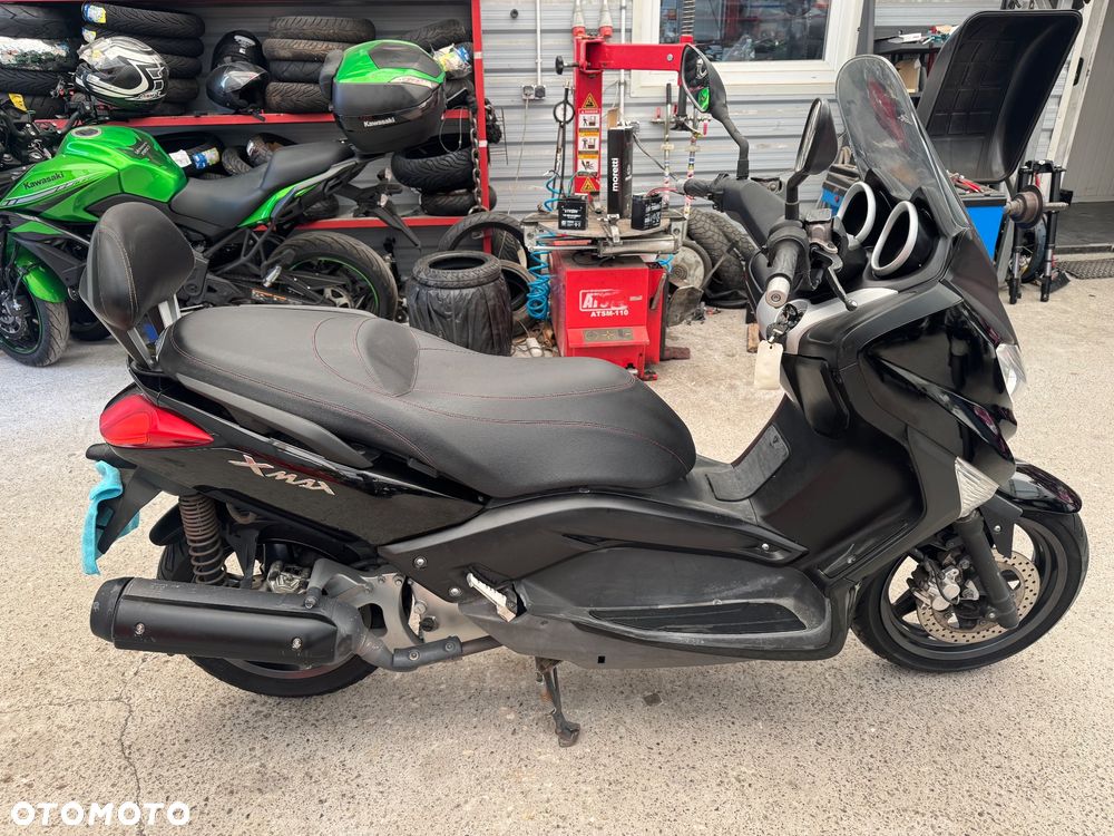 Yamaha X-max - 8