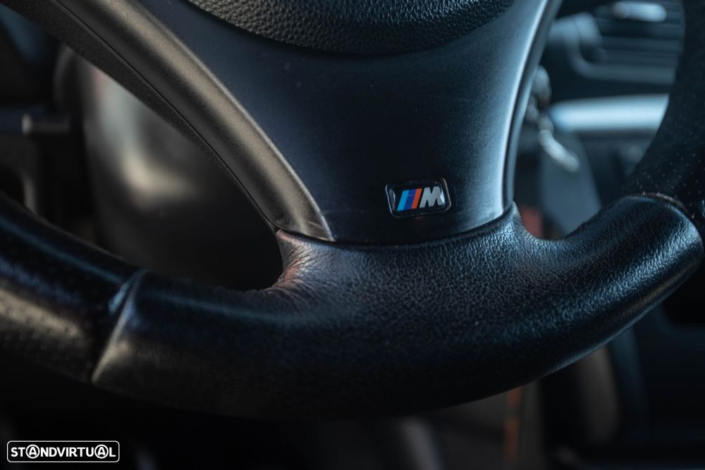 BMW 118 d Pack M - 13