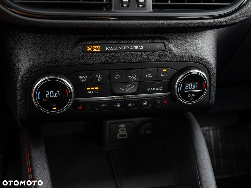 Ford Kuga 1.5 EcoBoost FWD ST-Line - 17