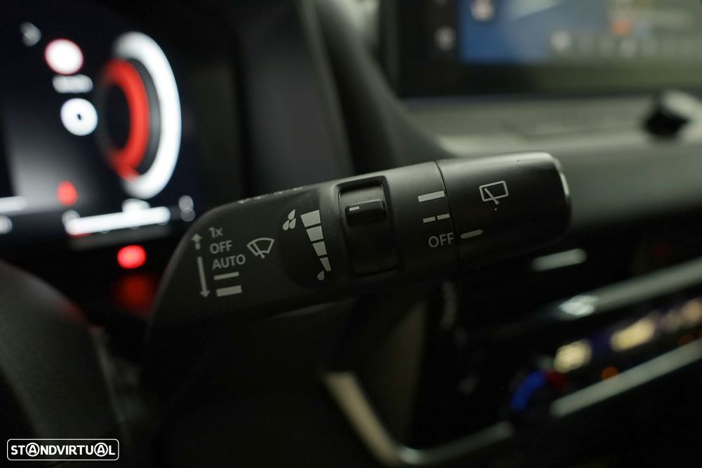 Nissan Qashqai 1.3 DIG-T N-Connecta LED Xtronic - 19