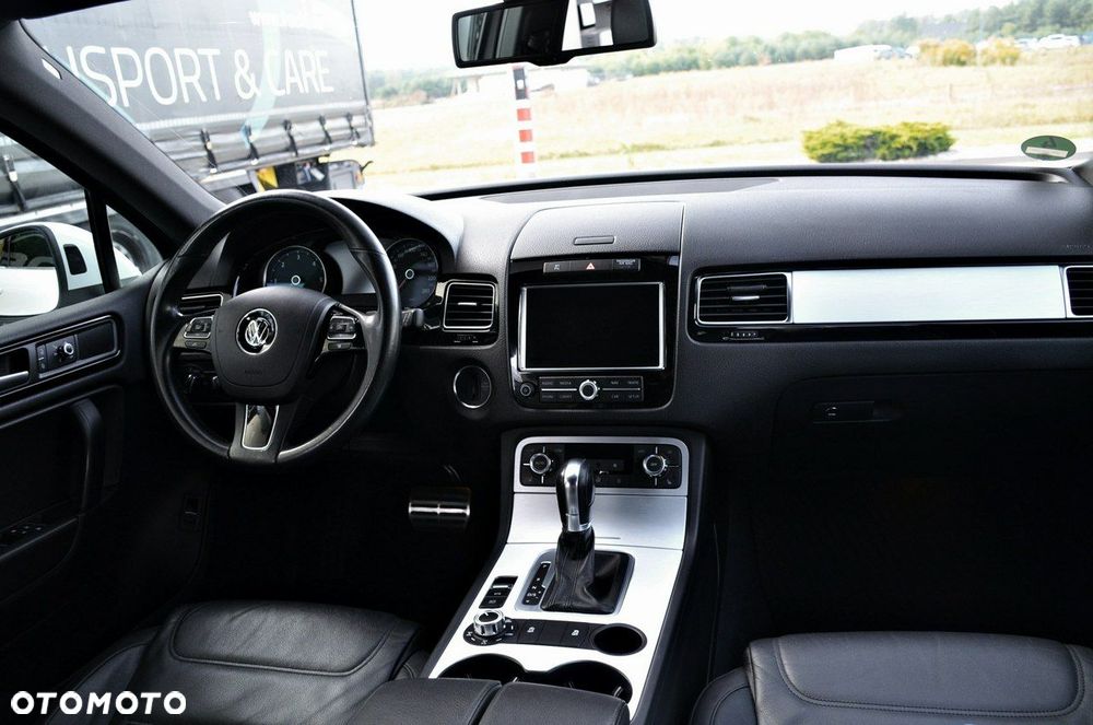 Volkswagen Touareg - 28