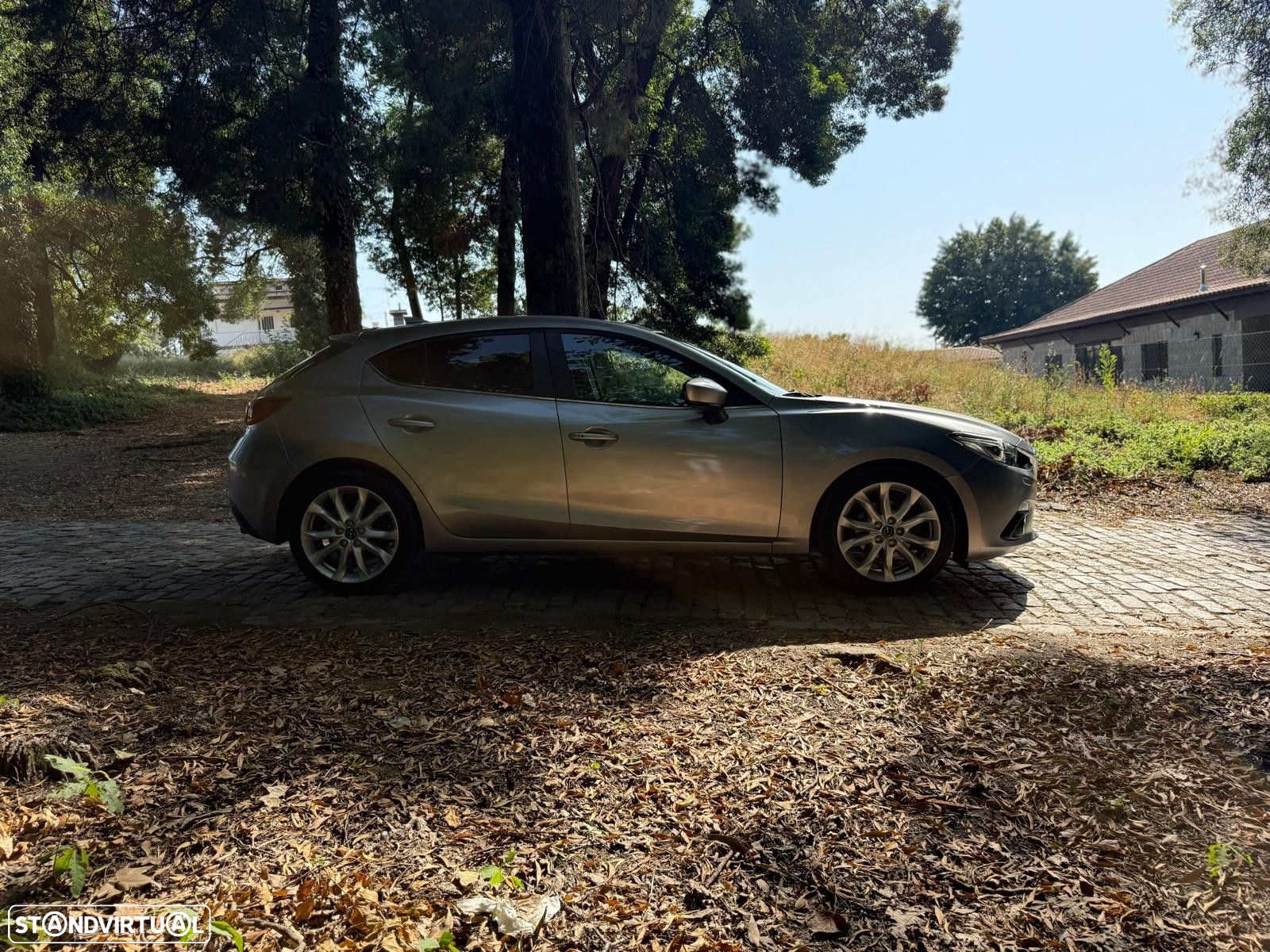 Mazda 3 1.5 Sky-D Excellence Pack Leather Navi - 8