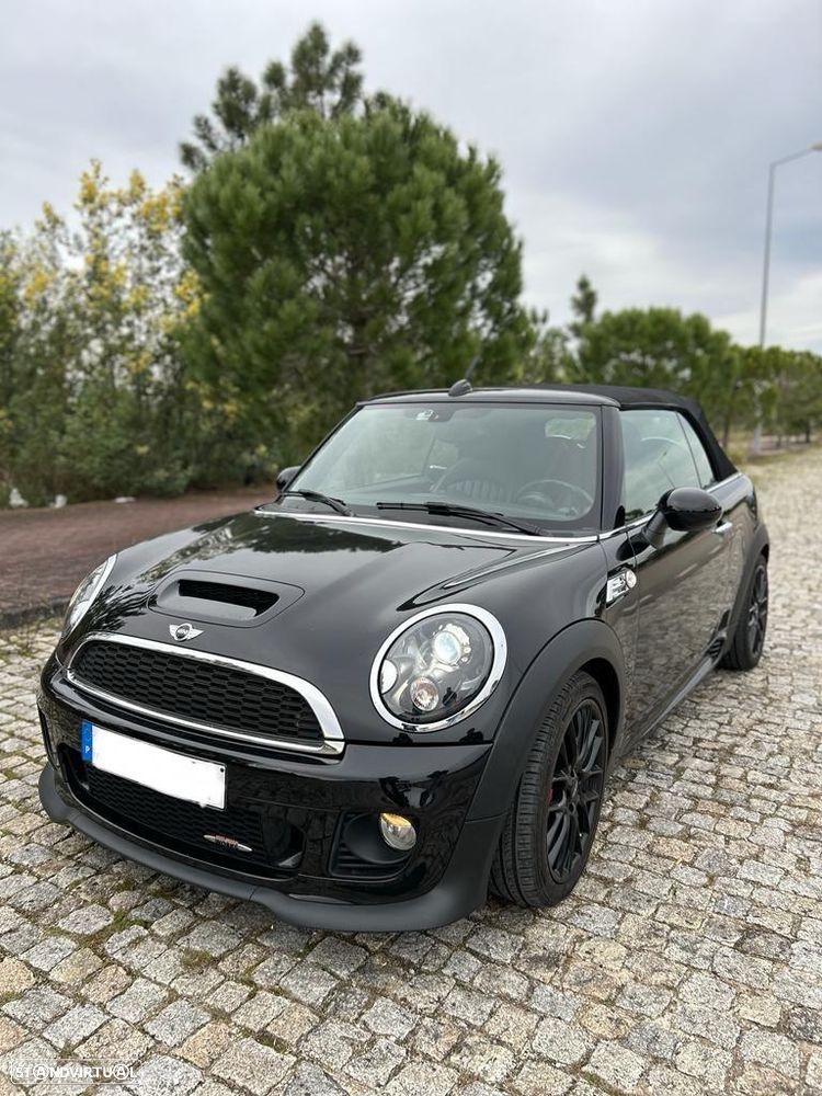 MINI Cabrio John Cooper Works - 7