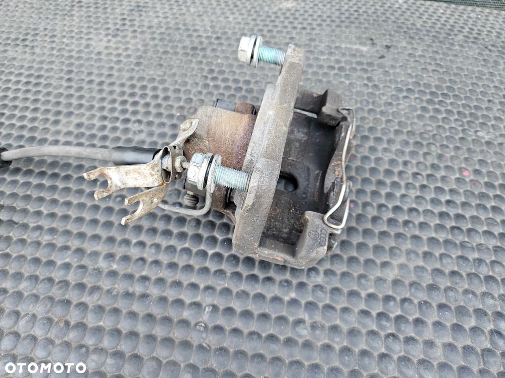 Zacisk Zaciski Jażmo Przód Przednie Hamulcowy Hamulcowe AUDI A4 B6 B7 VW 288mm - 32