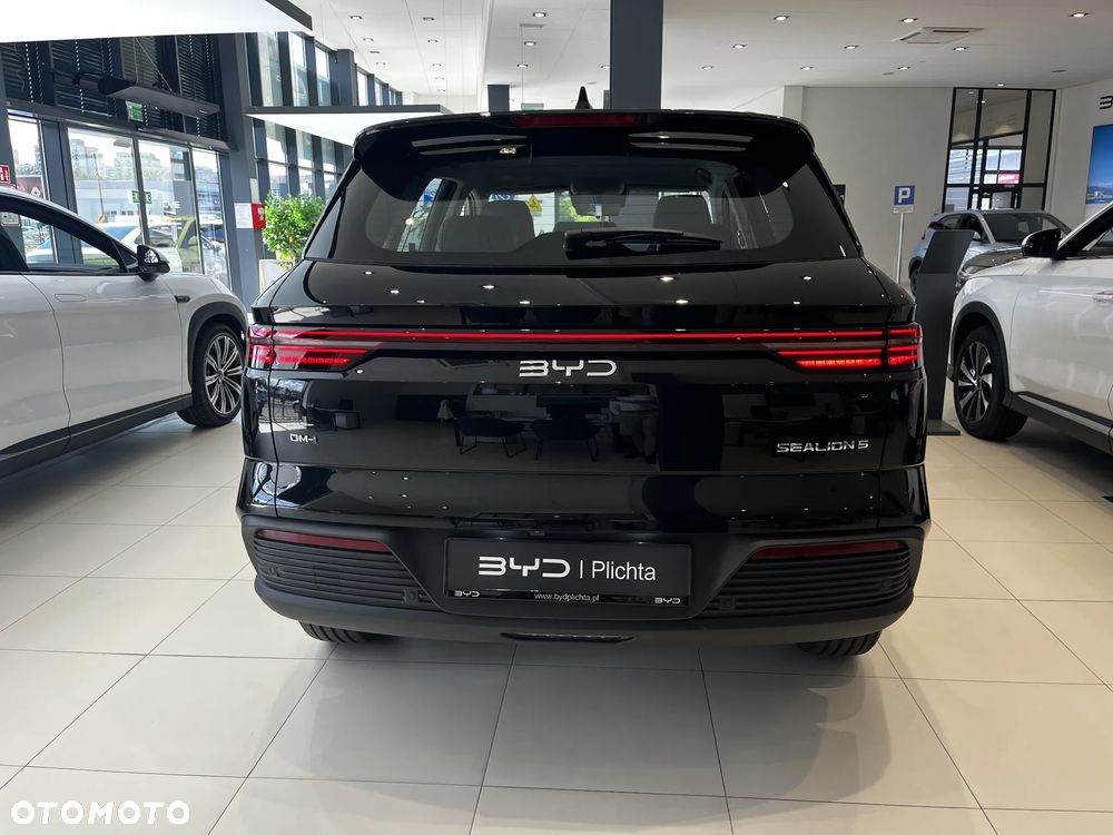 BYD Sealion 5 - 8