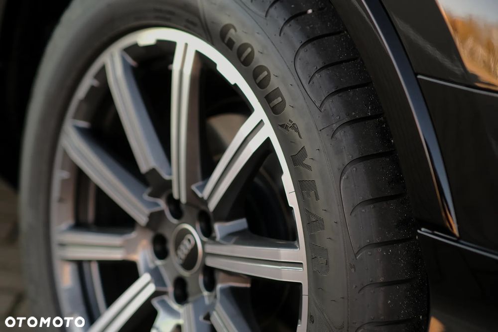 Audi Q7 50 TDI mHEV Quattro S Line Tiptr - 11