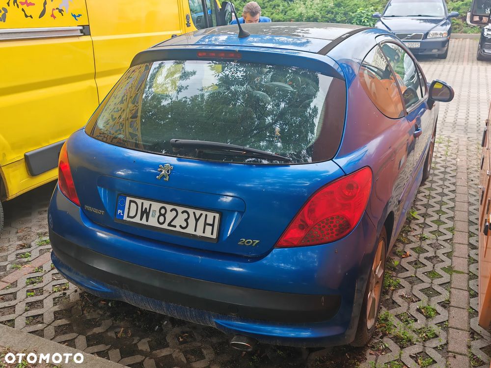 Peugeot 207 2008 photo 3