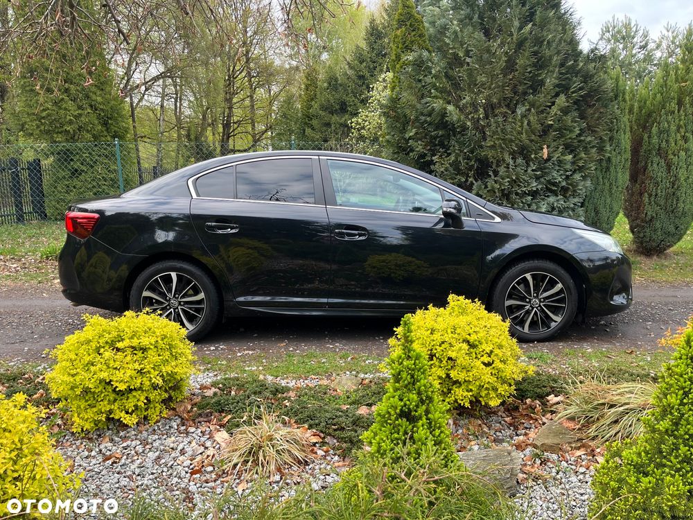 Toyota Avensis 2.0 D-4D Prestige - 8