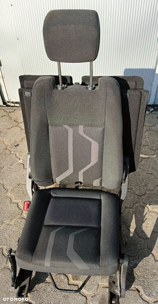 . Tourneo Connect MK2 fotel 3 rząd lewy tył Ford - 1