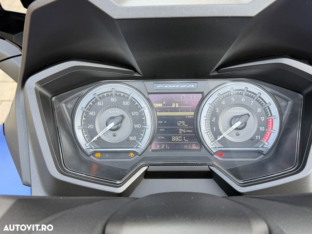 Honda Forza 350 - 5