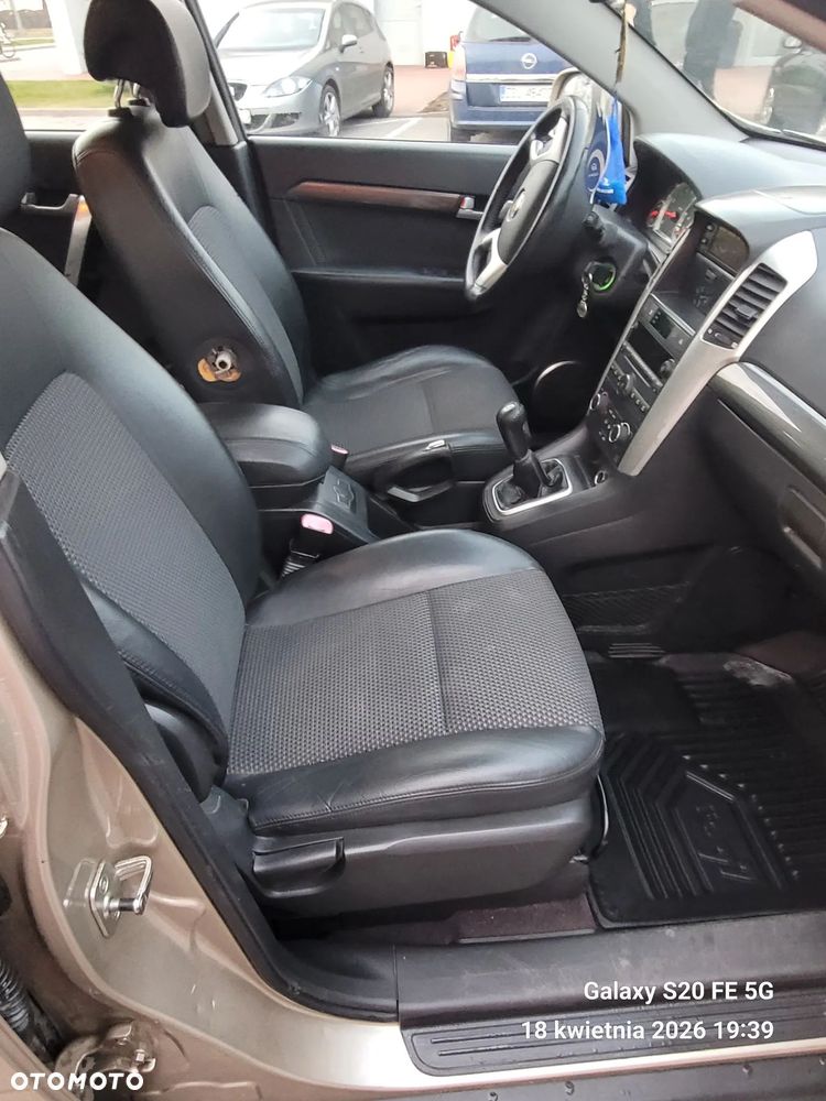 Chevrolet Captiva - 10